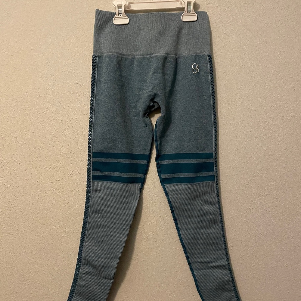 Bombshell Workout Teal Leggings - Picture 3 of 4